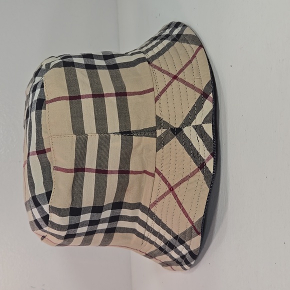 Burberry Nova Check & Denim Reversible Bucket Hat - Picture 4 of 13